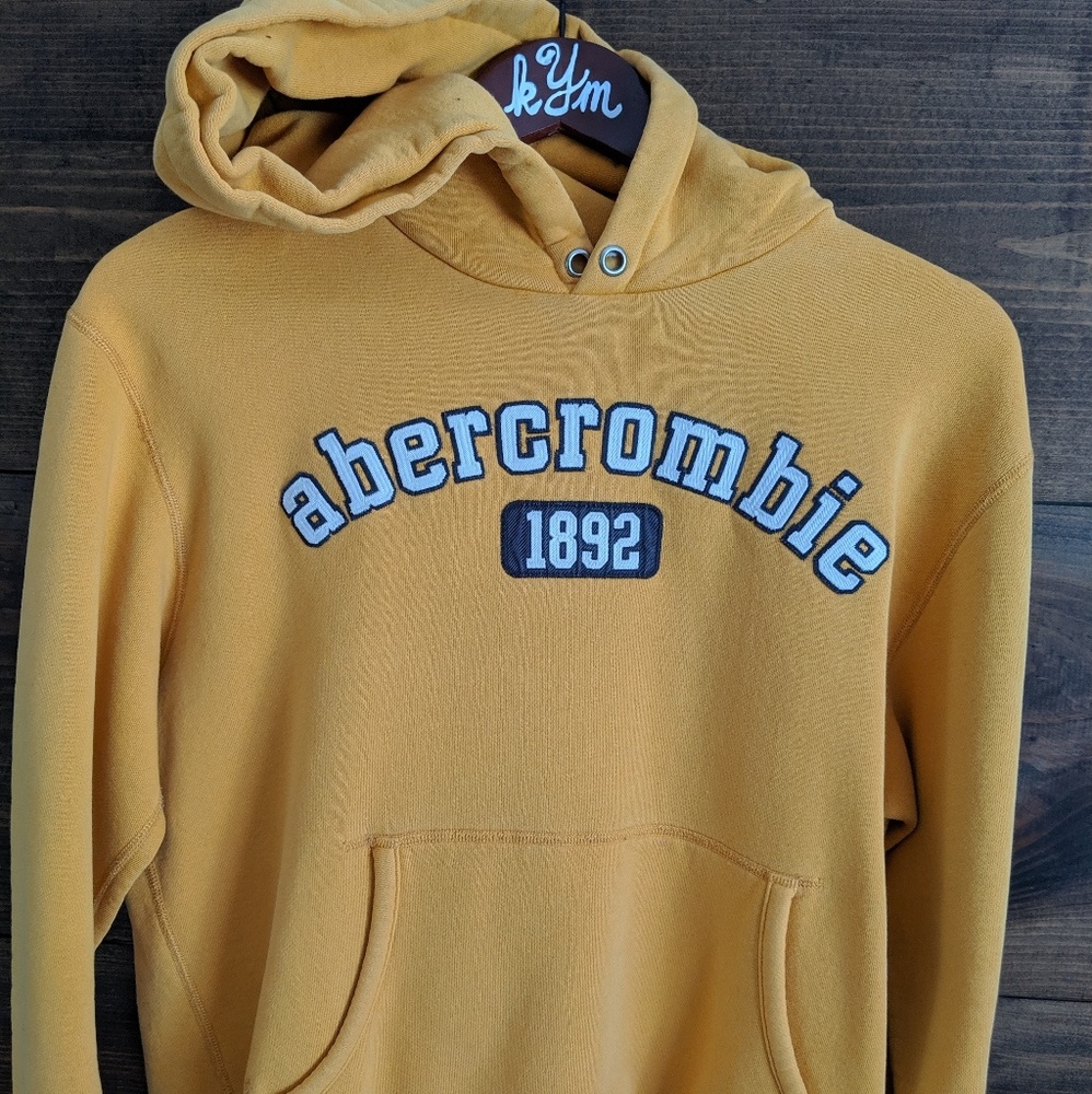 Yellow sweatshirt